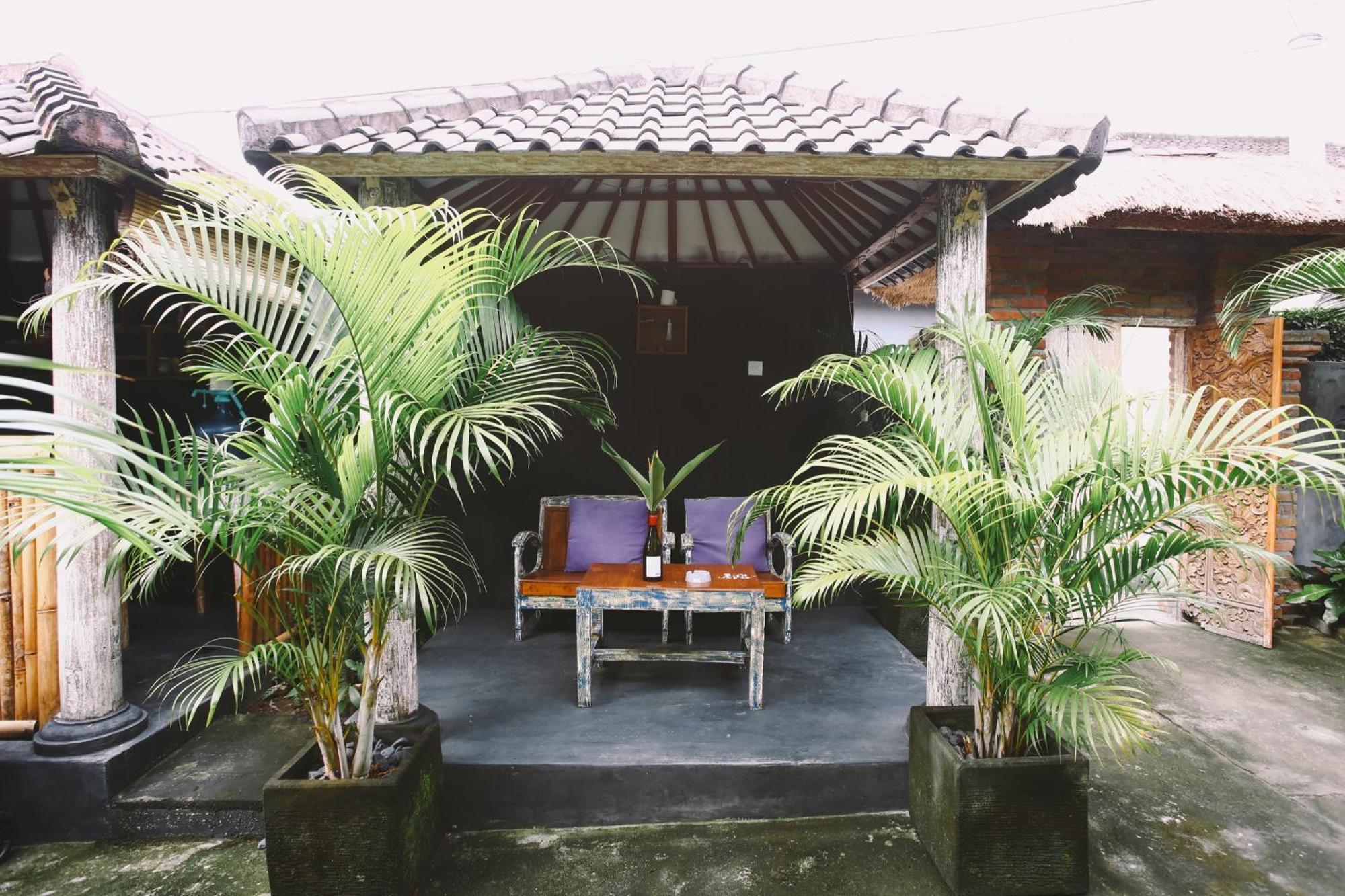 Swan House Canggu Hotel Buitenkant foto