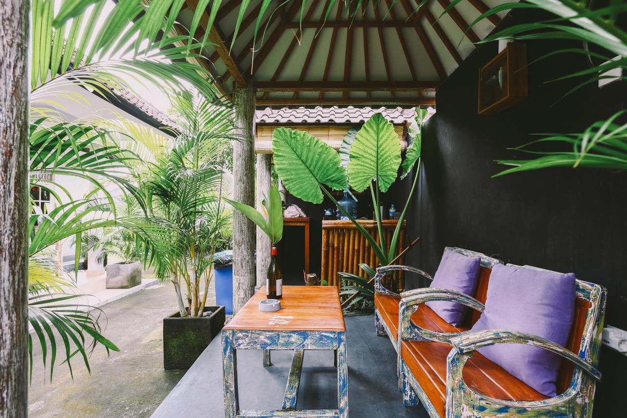 Swan House Canggu Hotel Buitenkant foto