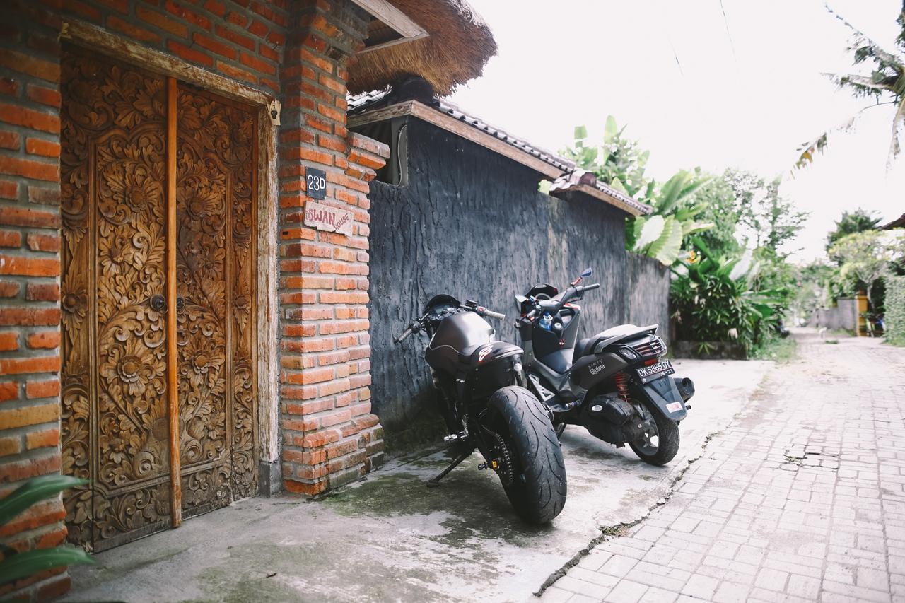 Swan House Canggu Hotel Buitenkant foto
