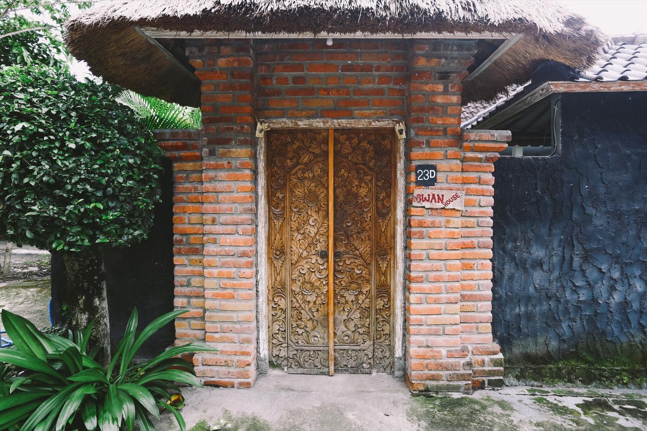 Swan House Canggu Hotel Buitenkant foto