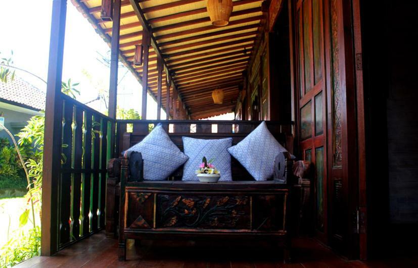Swan House Canggu Hotel Buitenkant foto