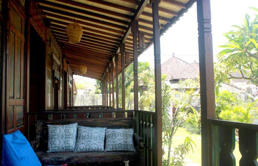 Swan House Canggu Hotel Buitenkant foto